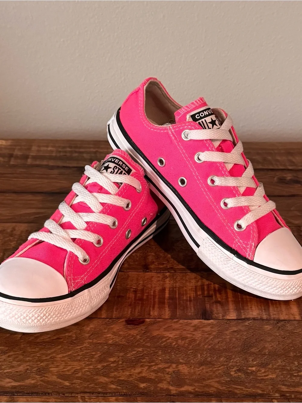 Girl’s Converse All Star Chuck Taylor’s Low Top Sneakers - Hot Pink and White
